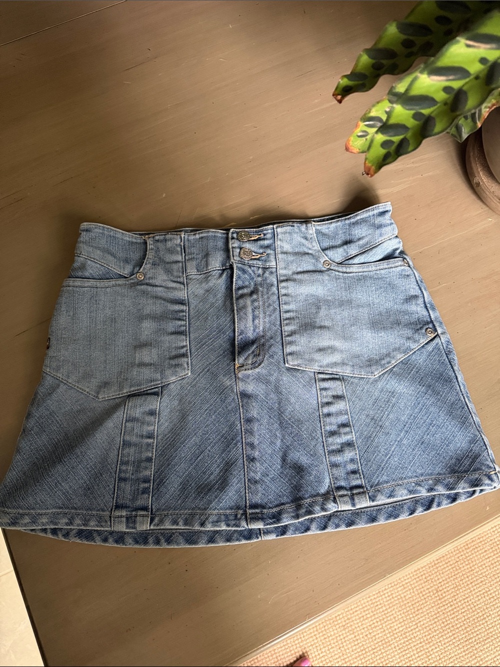 BCBG denim mini - Vintage size 2